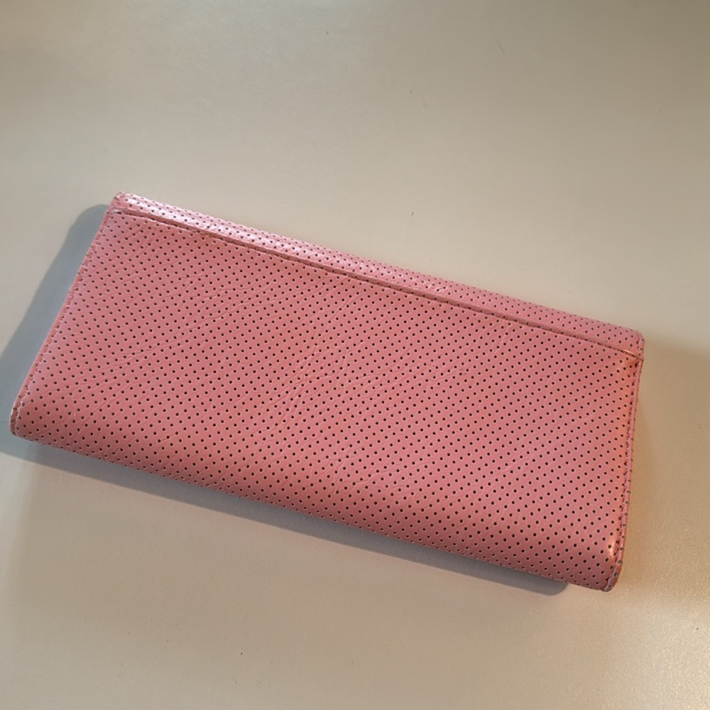 NWOT Universal Thread Perforated Tri Fold Wallet - Picture 2 of 5